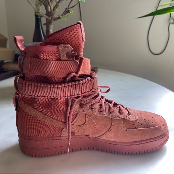 SF Air Force 1 ‘Dusty Peach’ - Picture 12 of 13